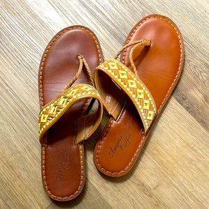 Size 9 American Eagle tan sandals